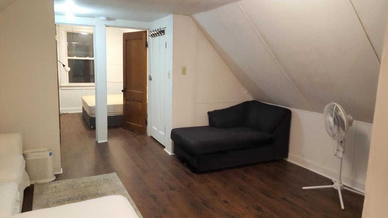 The Avondale Attic Apartamento Chicago Exterior foto